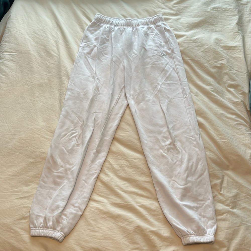 Alo Yoga White Sweatpants (S)